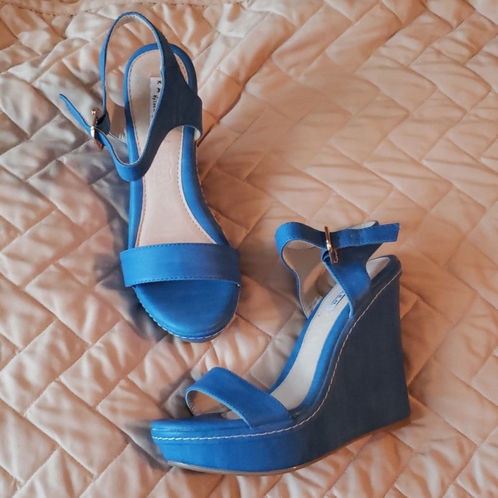 KAYLEEN WEDGES